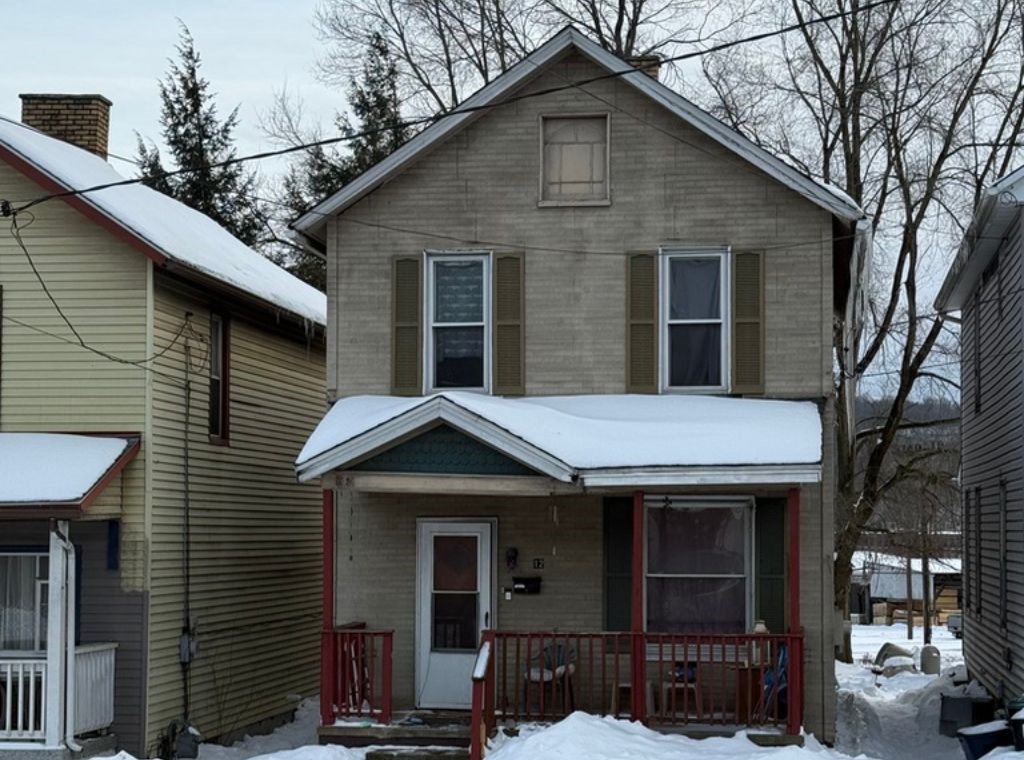 12 Mahoning Ave