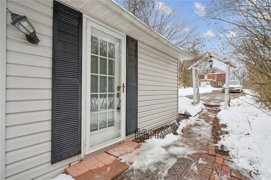 1541 Graham Blvd