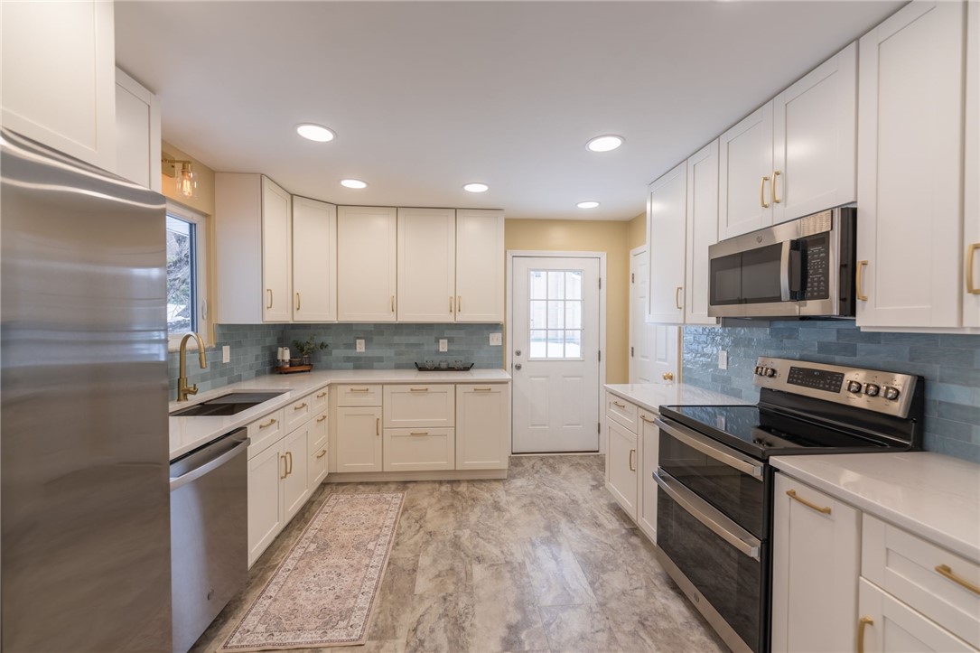 119 Covewood Dr
