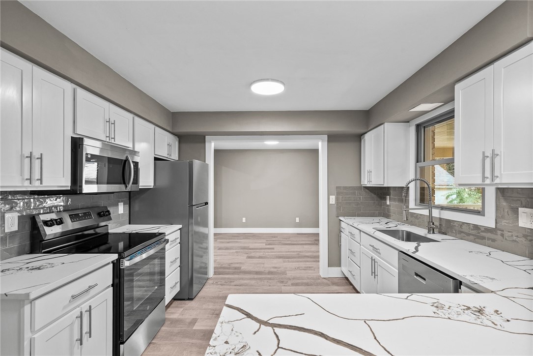 755 Massachusetts St