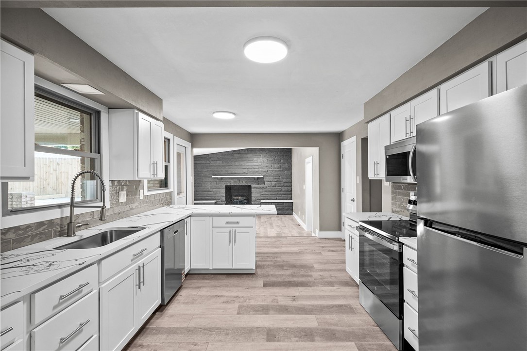 755 Massachusetts St