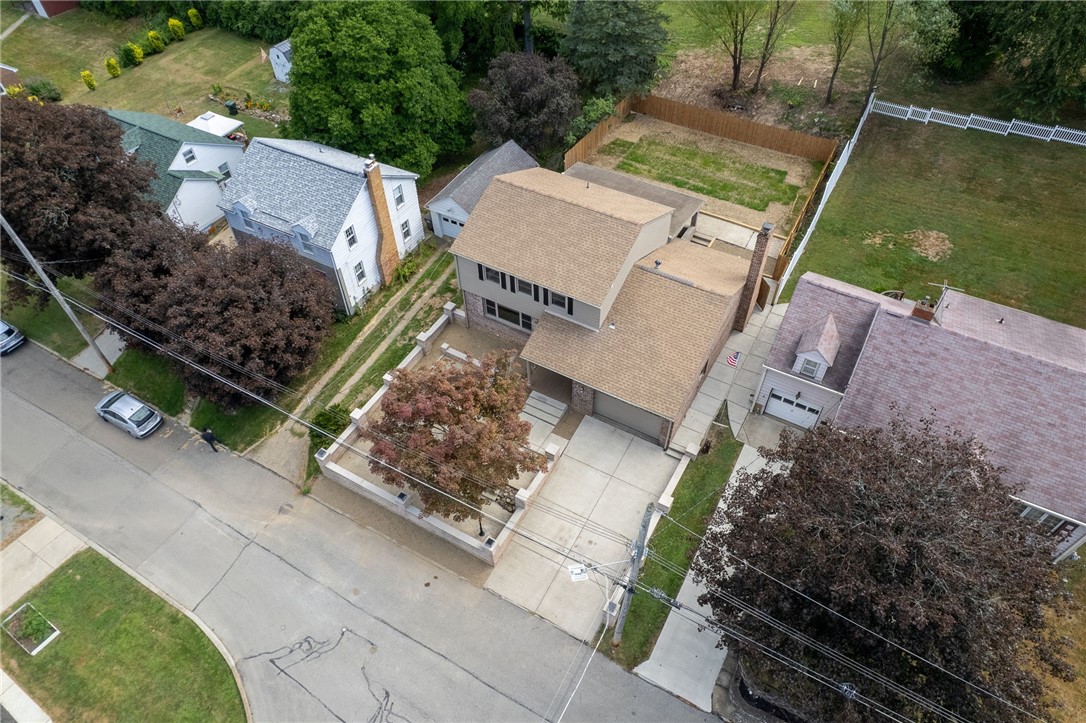 755 Massachusetts St