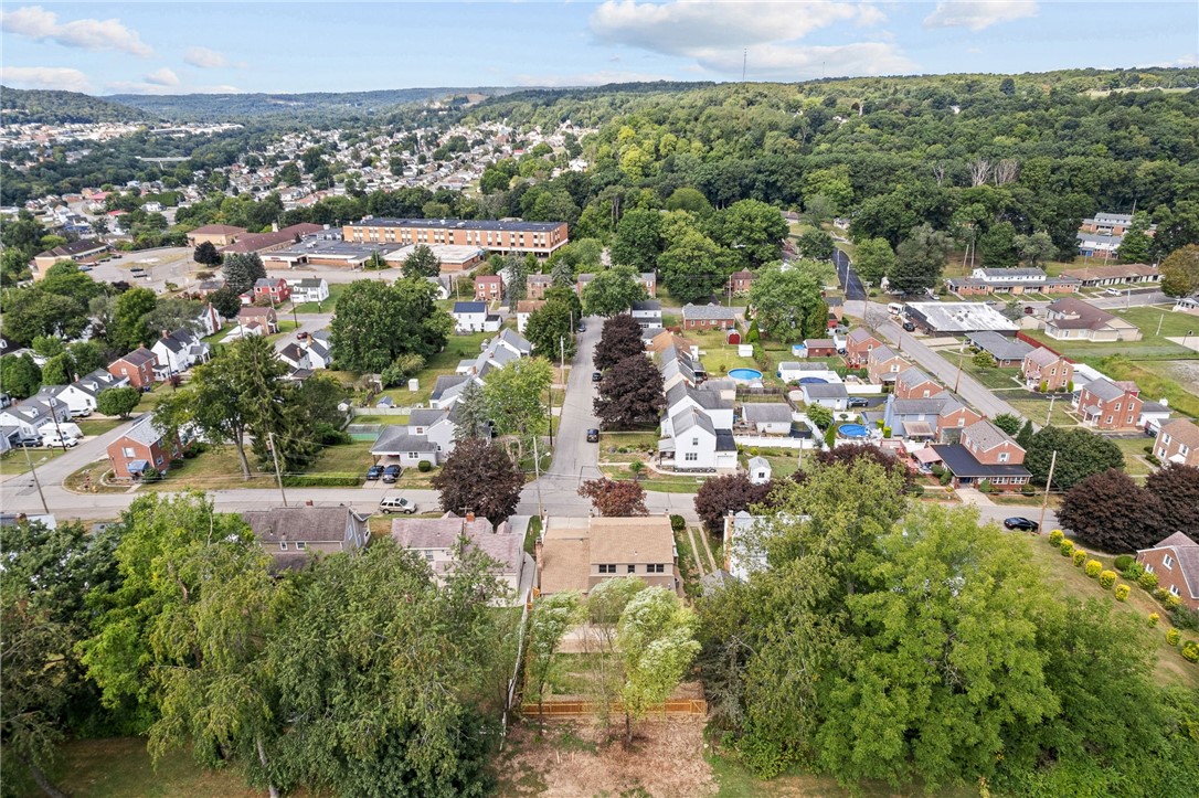 755 Massachusetts St