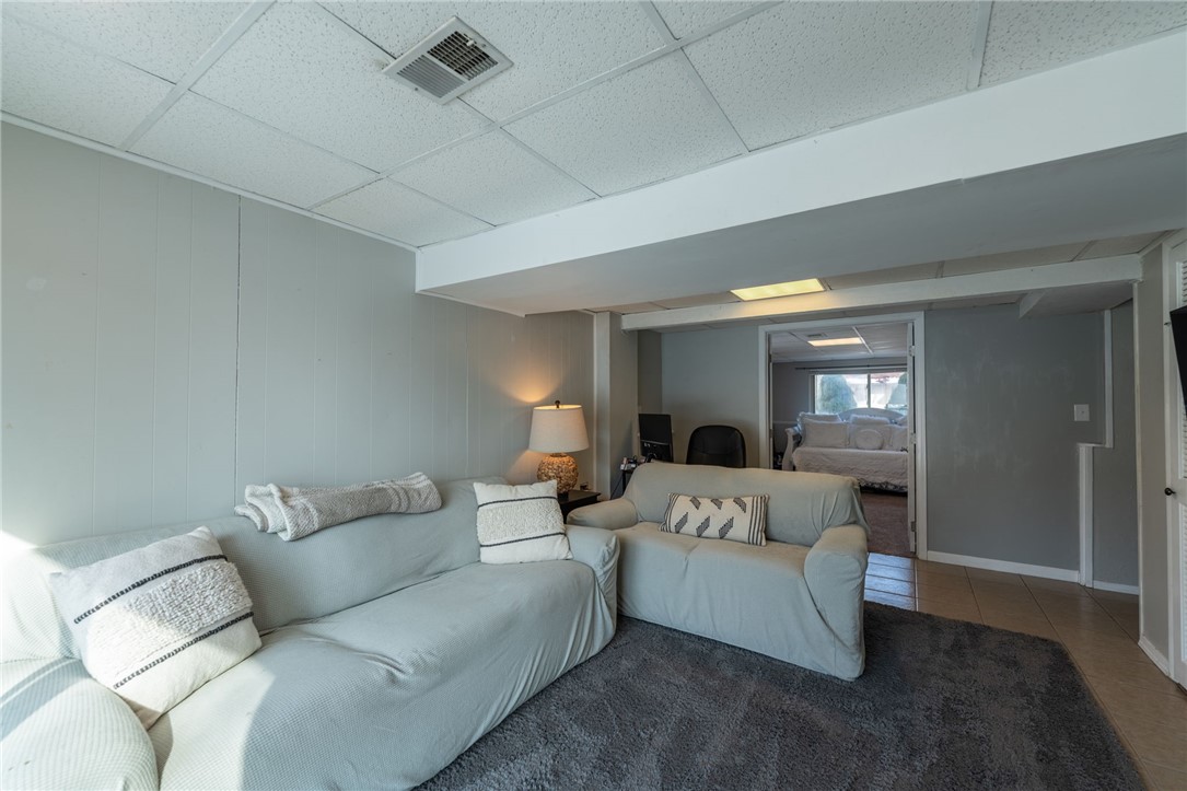 200 Kirkwood Dr