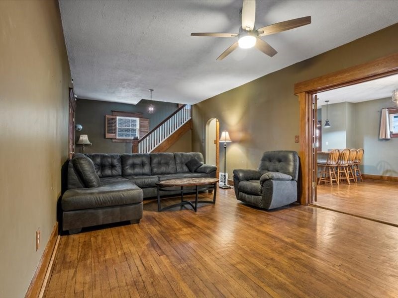 2304 Highland Ave