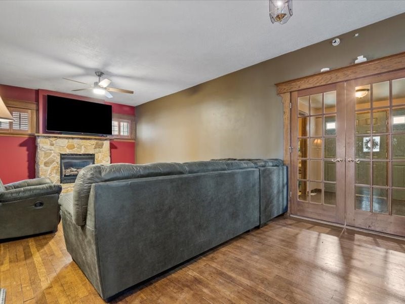 2304 Highland Ave