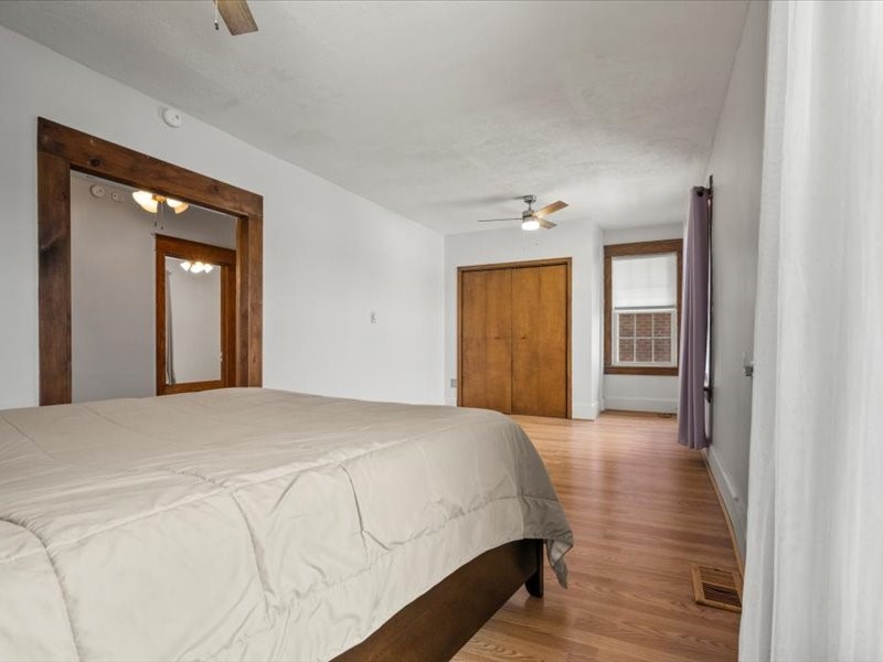 2304 Highland Ave