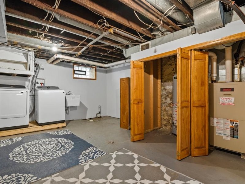 2304 Highland Ave
