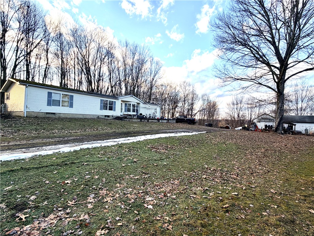 421 E Twin Ln