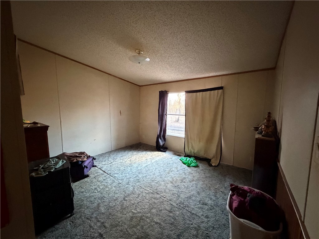 421 E Twin Ln
