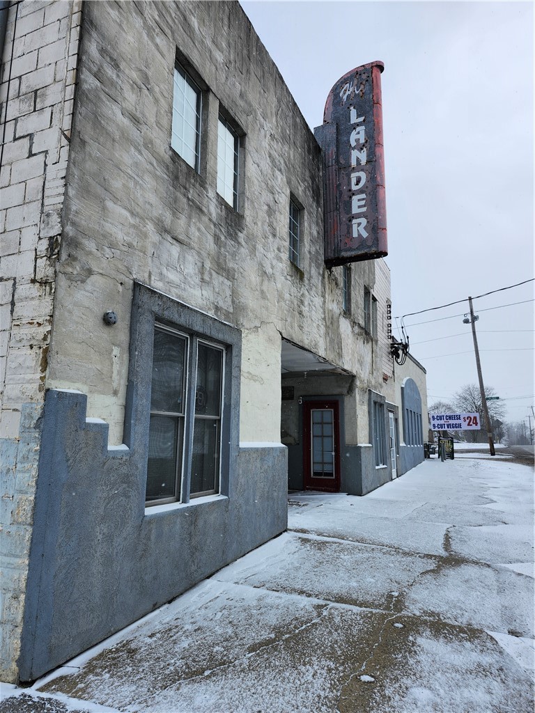 2700 Highland Ave