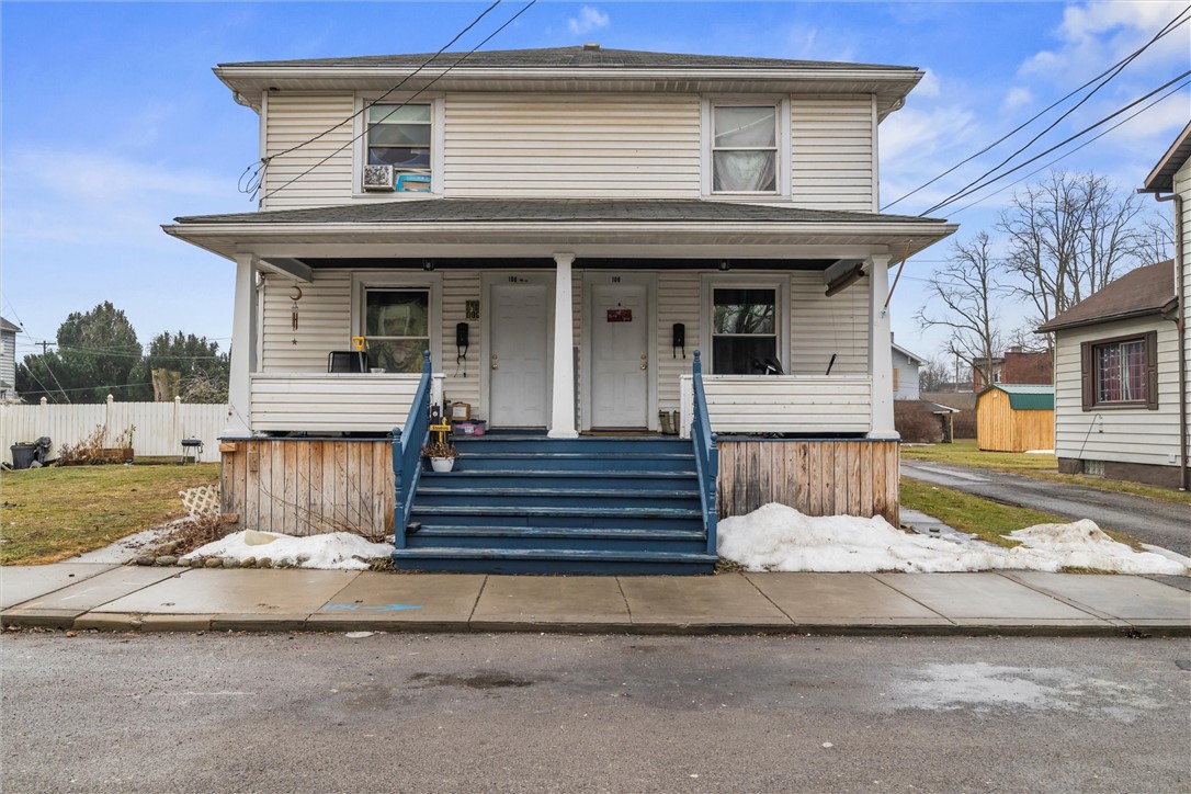 106 E Clayton St