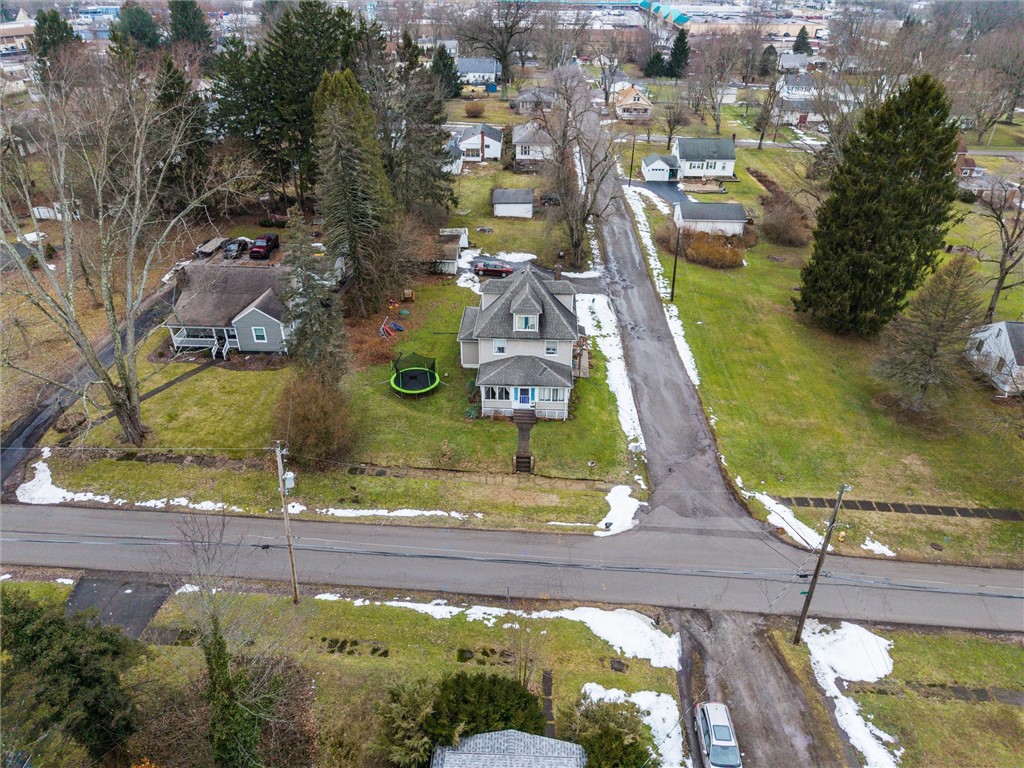 37 King Ave
