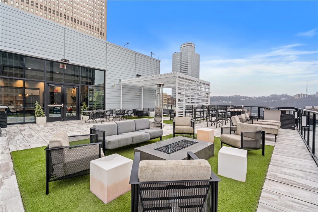 350 Oliver Ave 1303