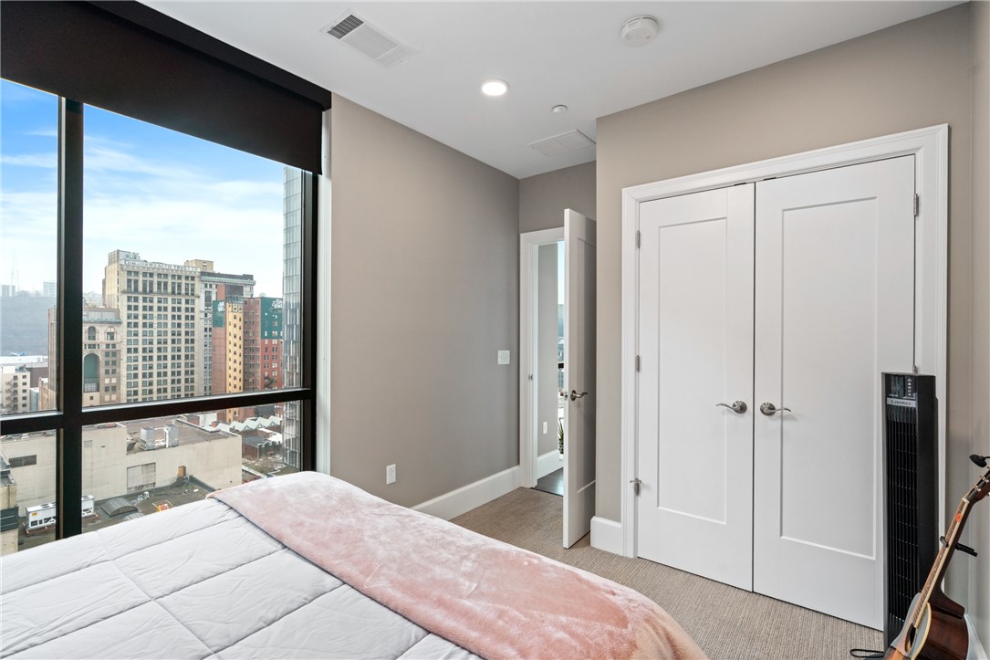 350 Oliver Ave 1303