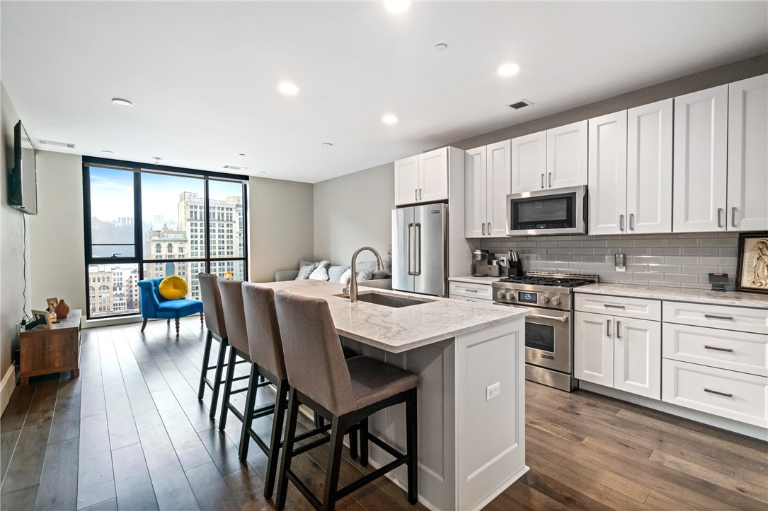 350 Oliver Ave 1303
