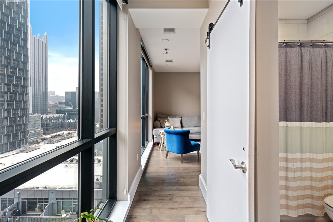 350 Oliver Ave 1303