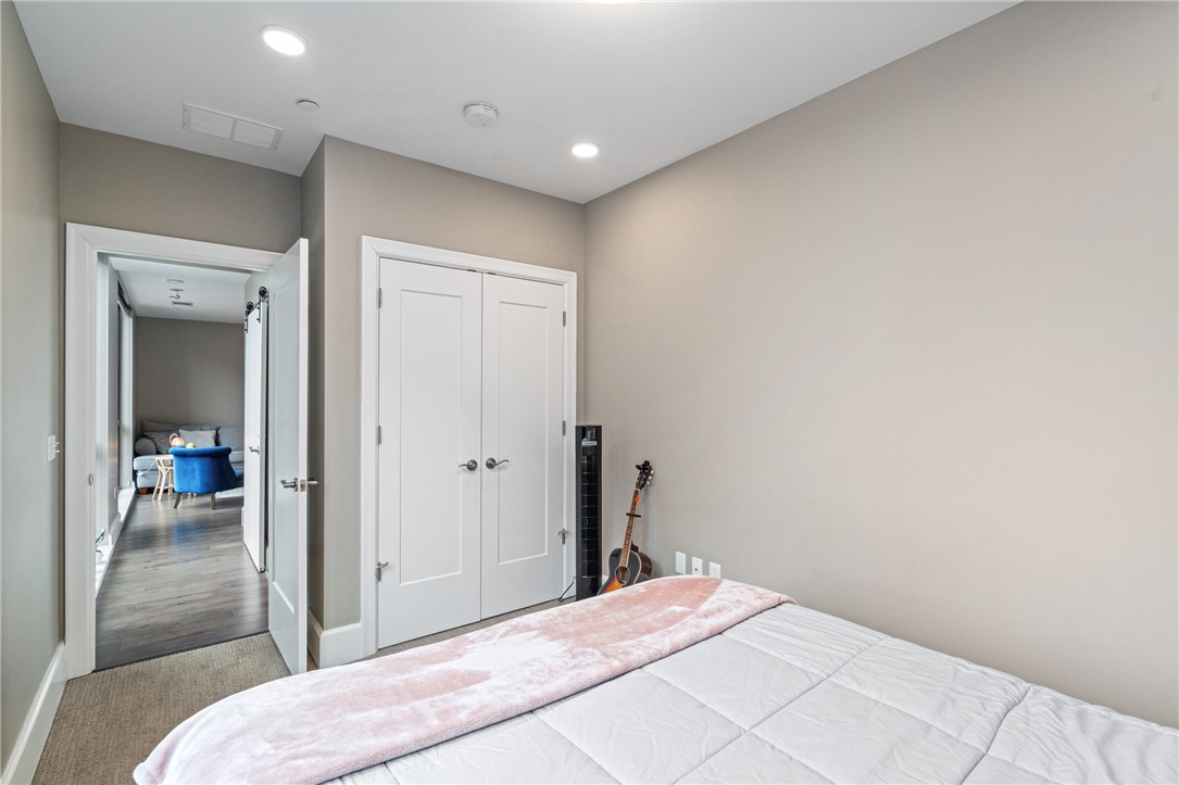 350 Oliver Ave 1303