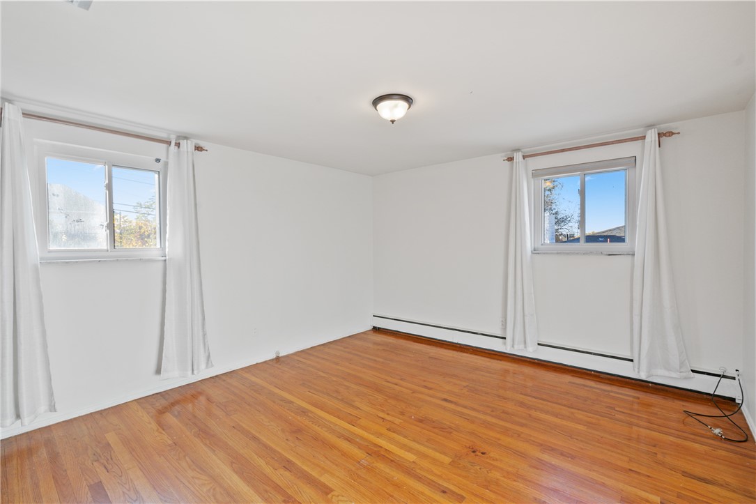 169 Elatan Dr