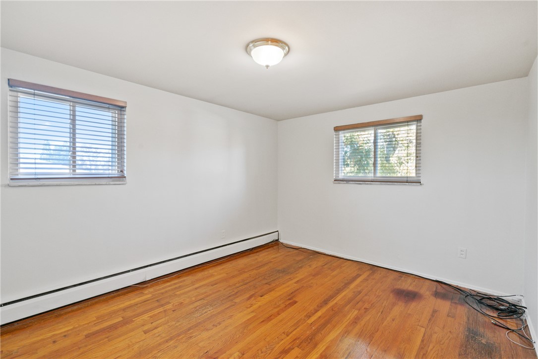 169 Elatan Dr