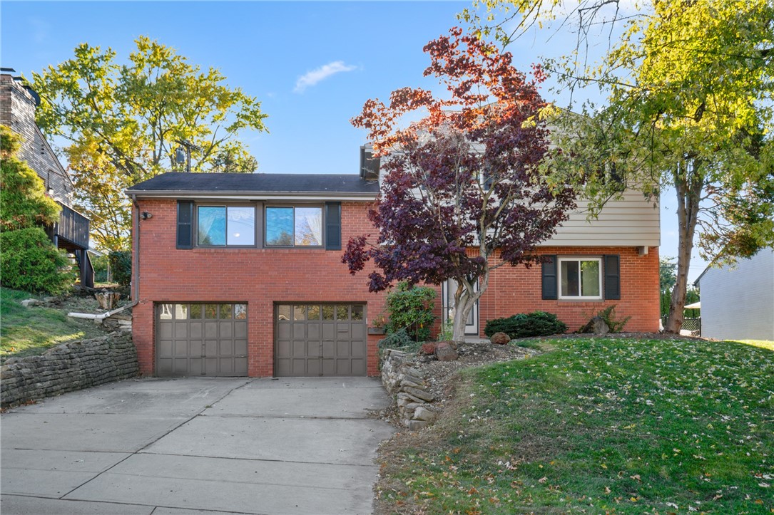 169 Elatan Dr