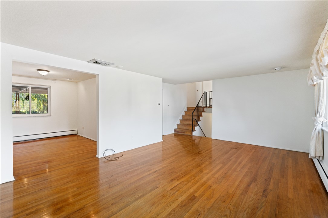 169 Elatan Dr