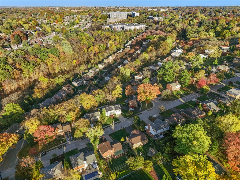 169 Elatan Dr