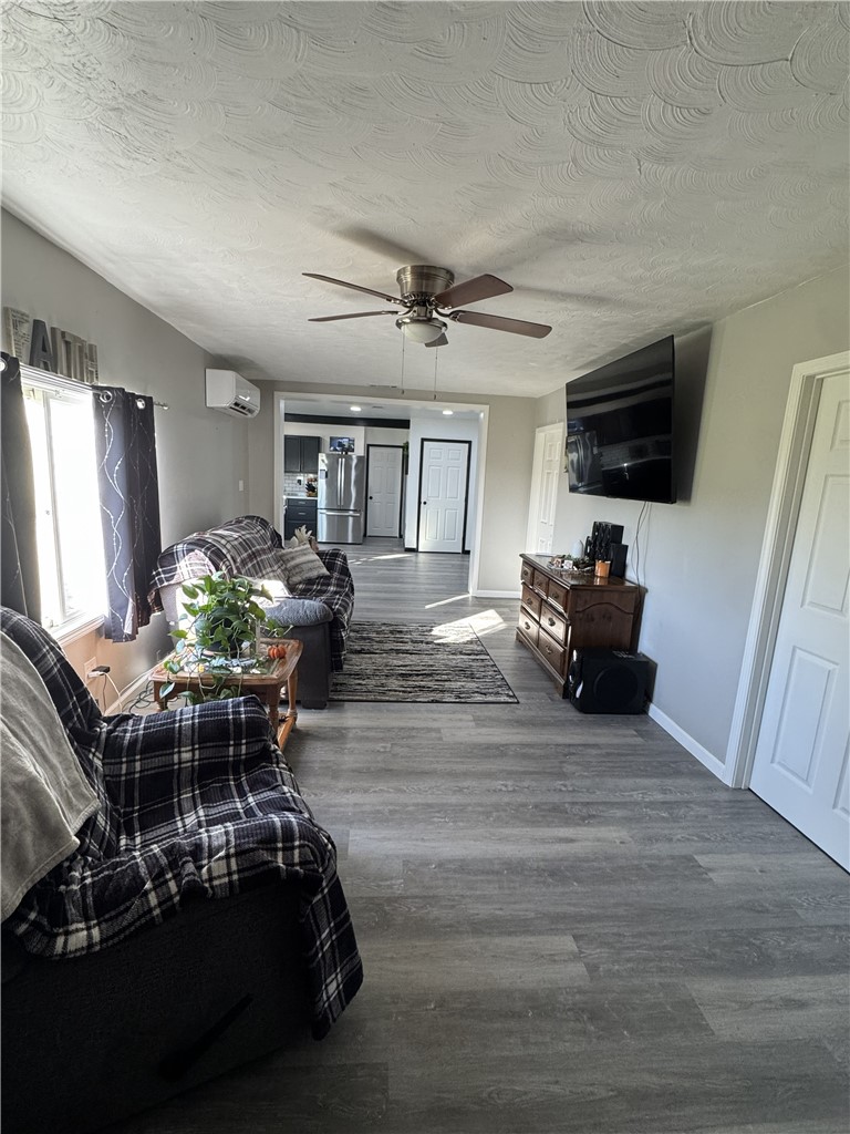 2672 W County Line