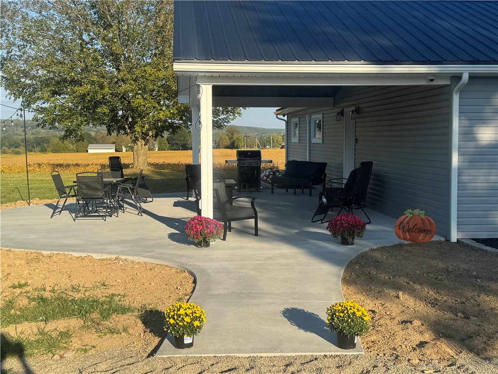 2672 W County Line