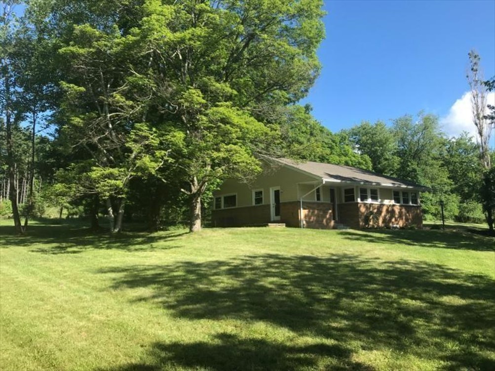 8131 Rowan Rd