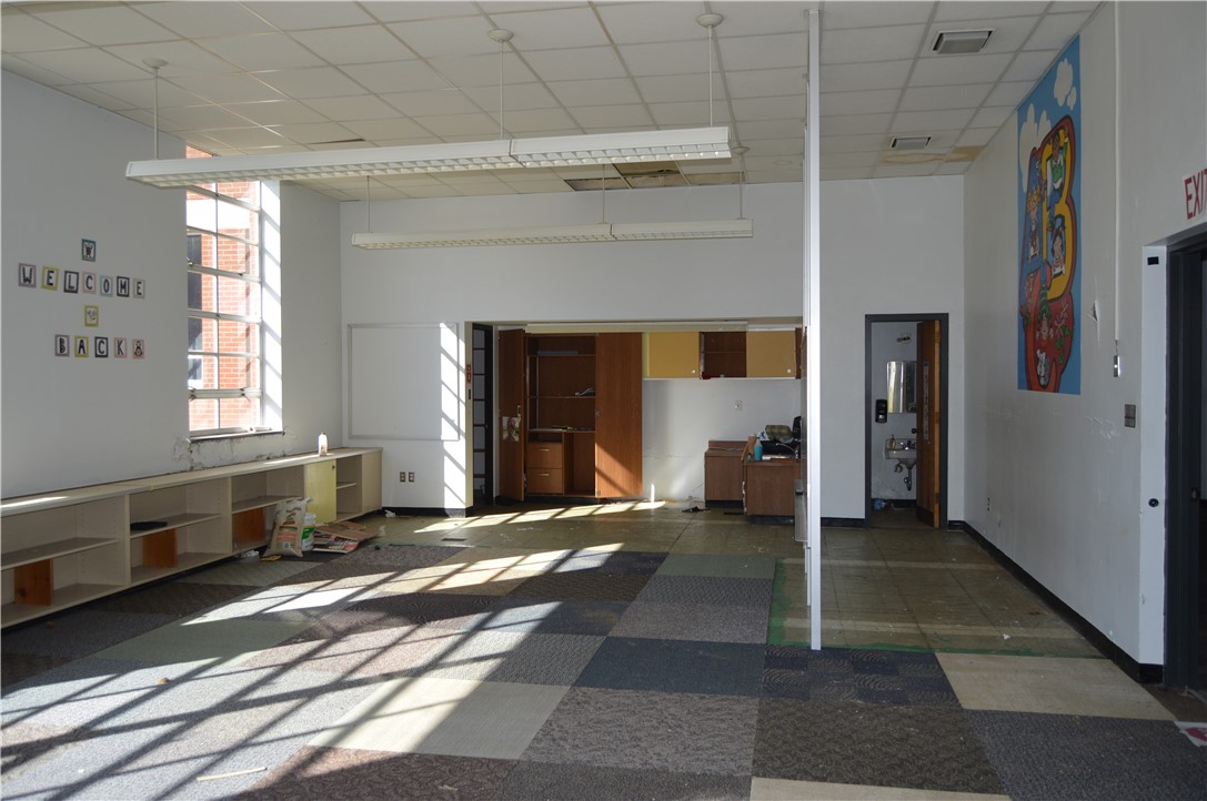 139 School St