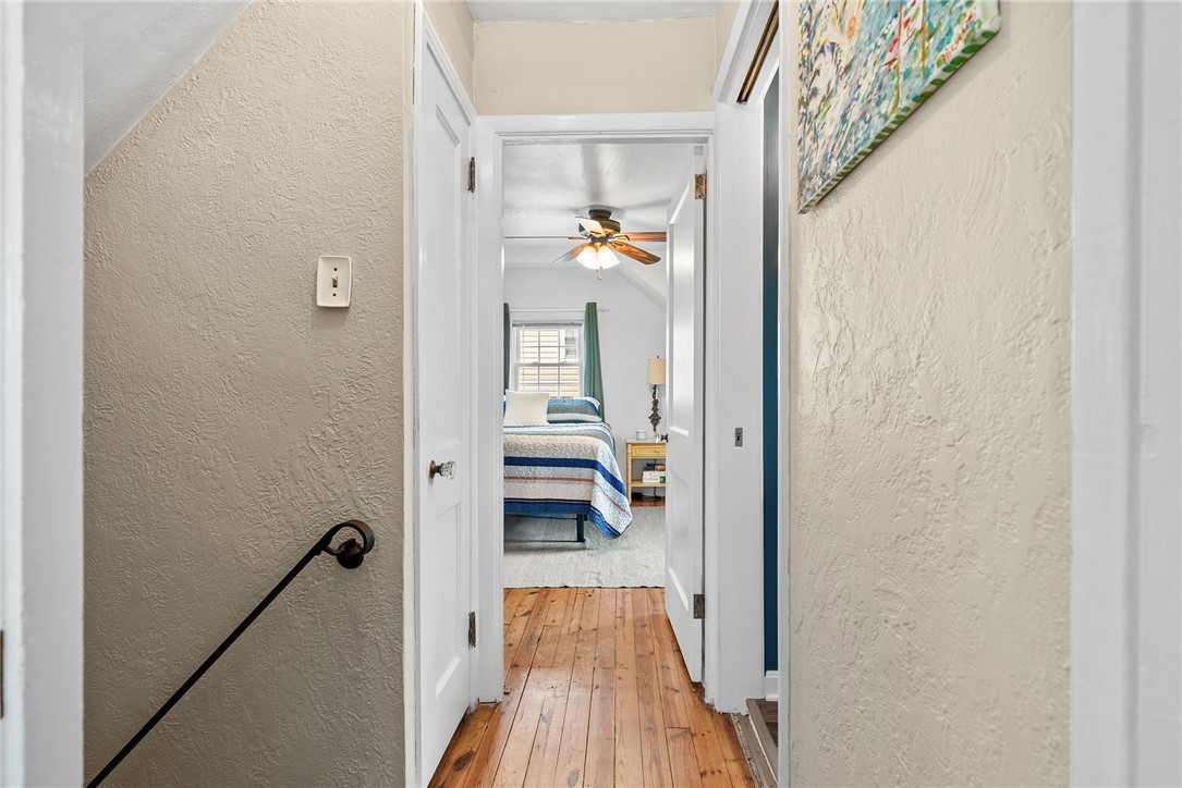 1943 Altmar St