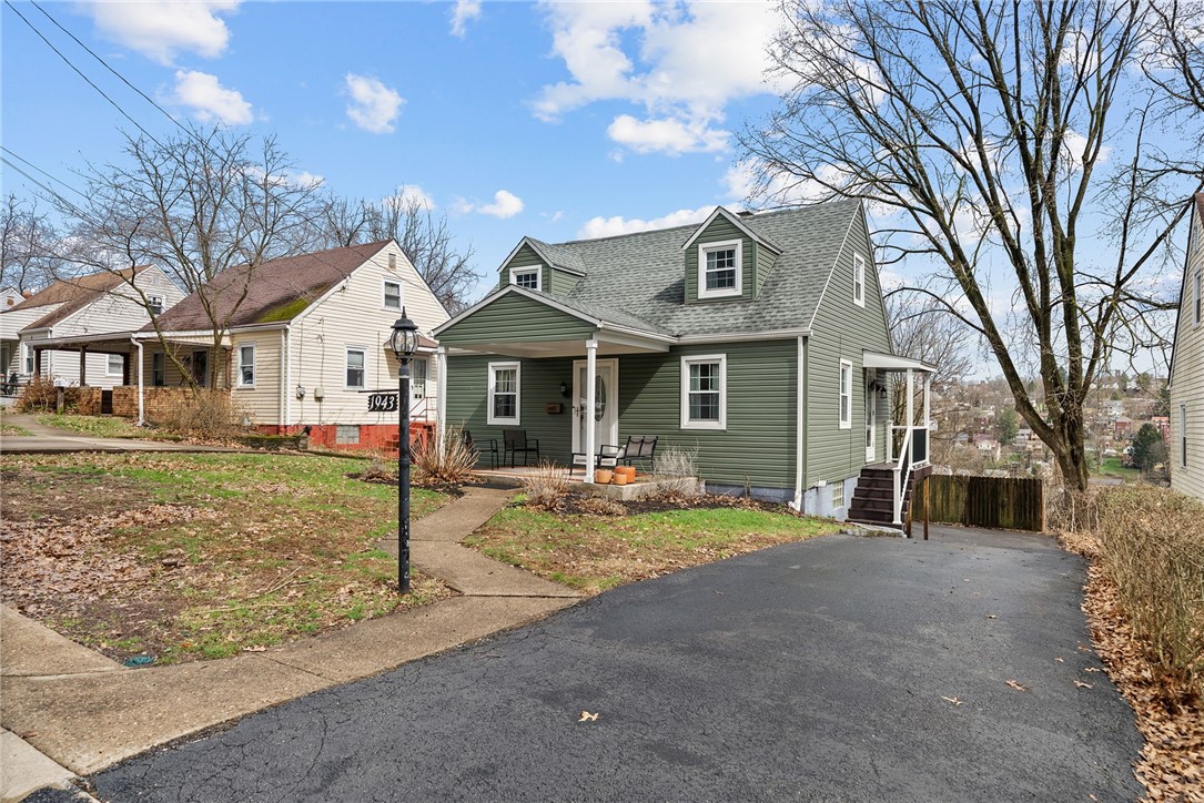 1943 Altmar St