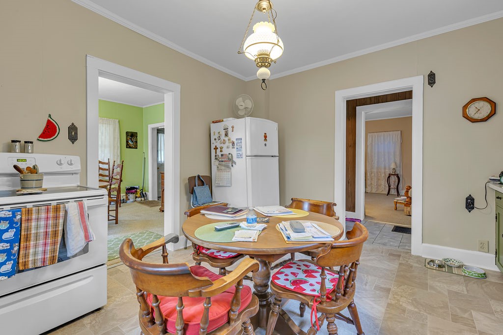 108 Pfeifer Rd
