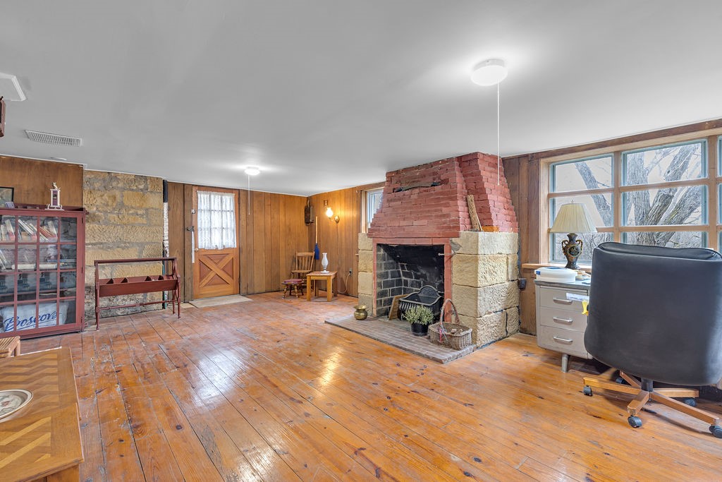 108 Pfeifer Rd