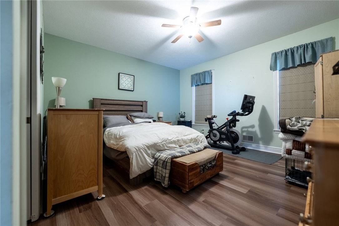 302 Mackenzie Ln