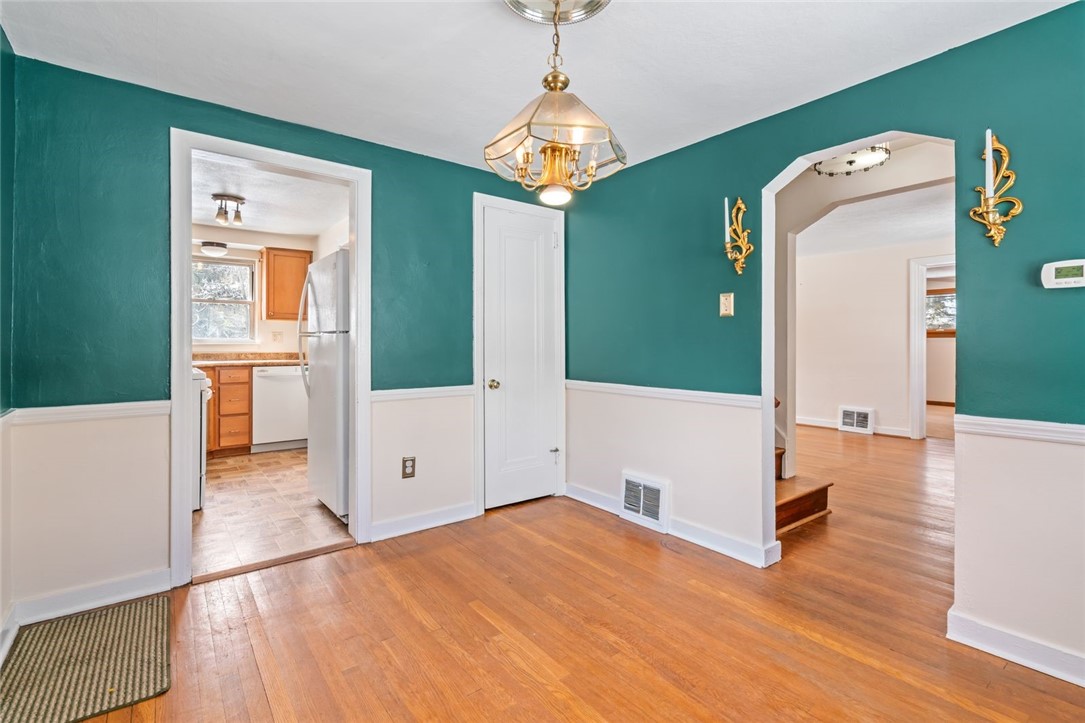 302 Elmbrook Ln
