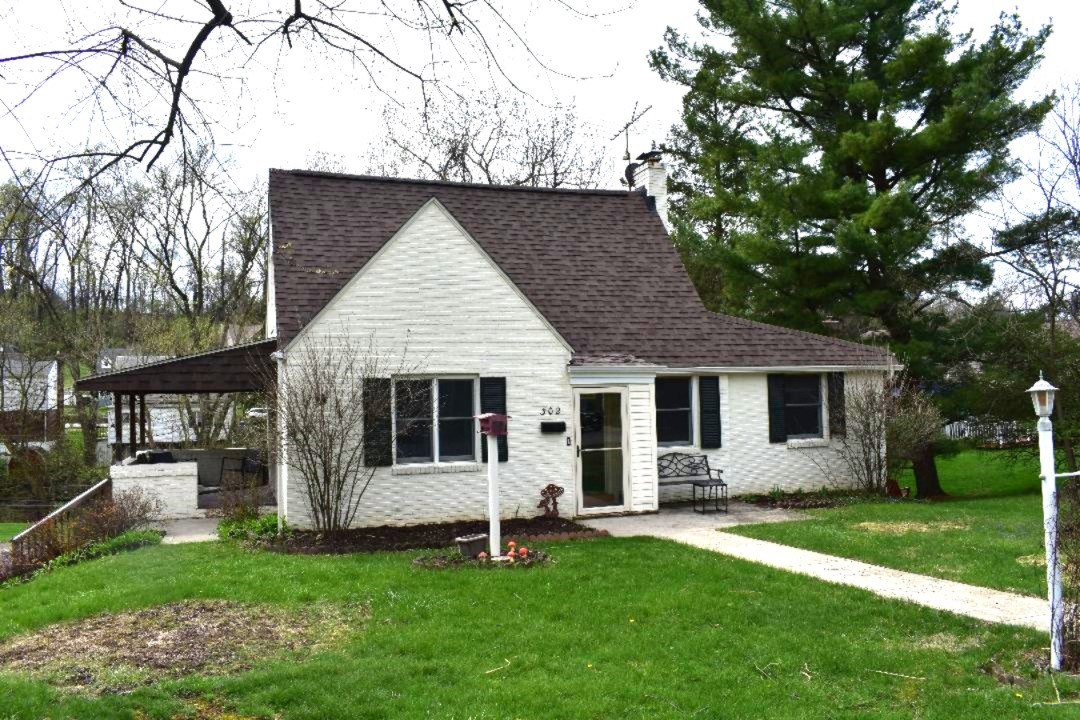 302 Elmbrook Ln