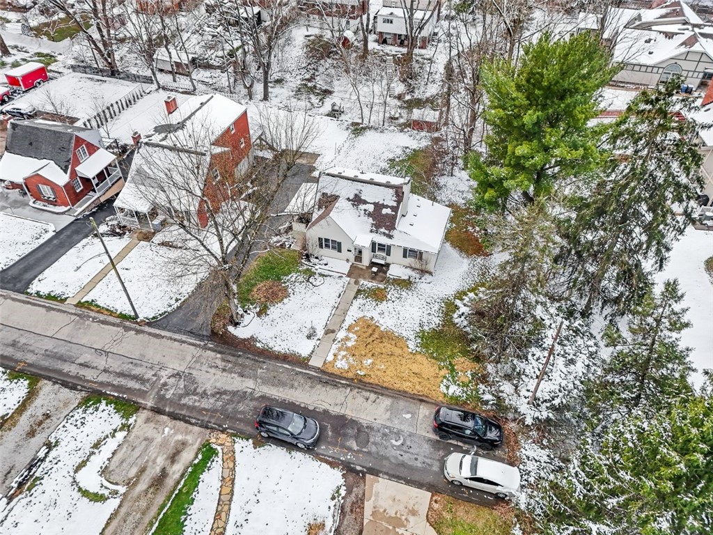 302 Elmbrook Ln