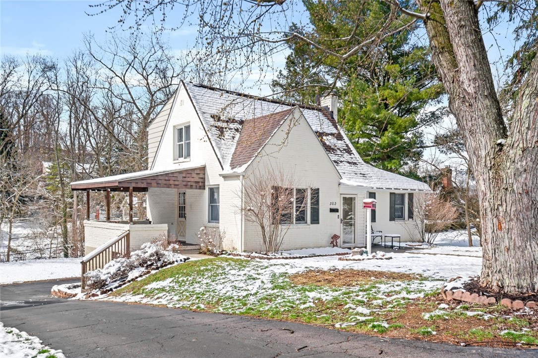 302 Elmbrook Ln