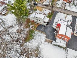 302 Elmbrook Ln