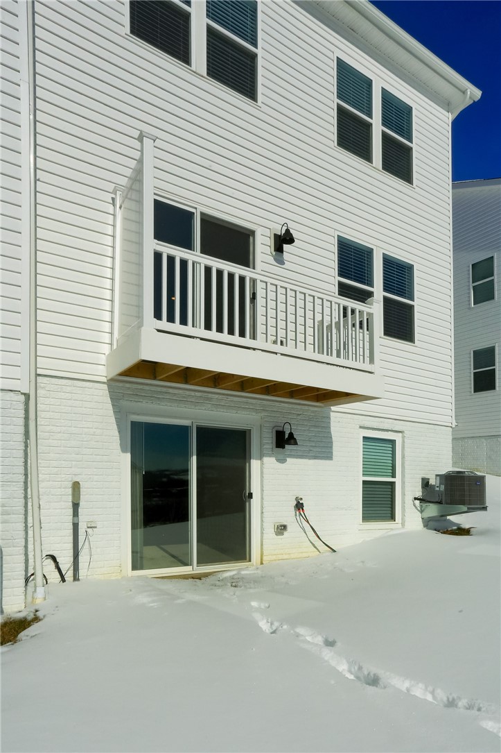 122 Scotland Ln
