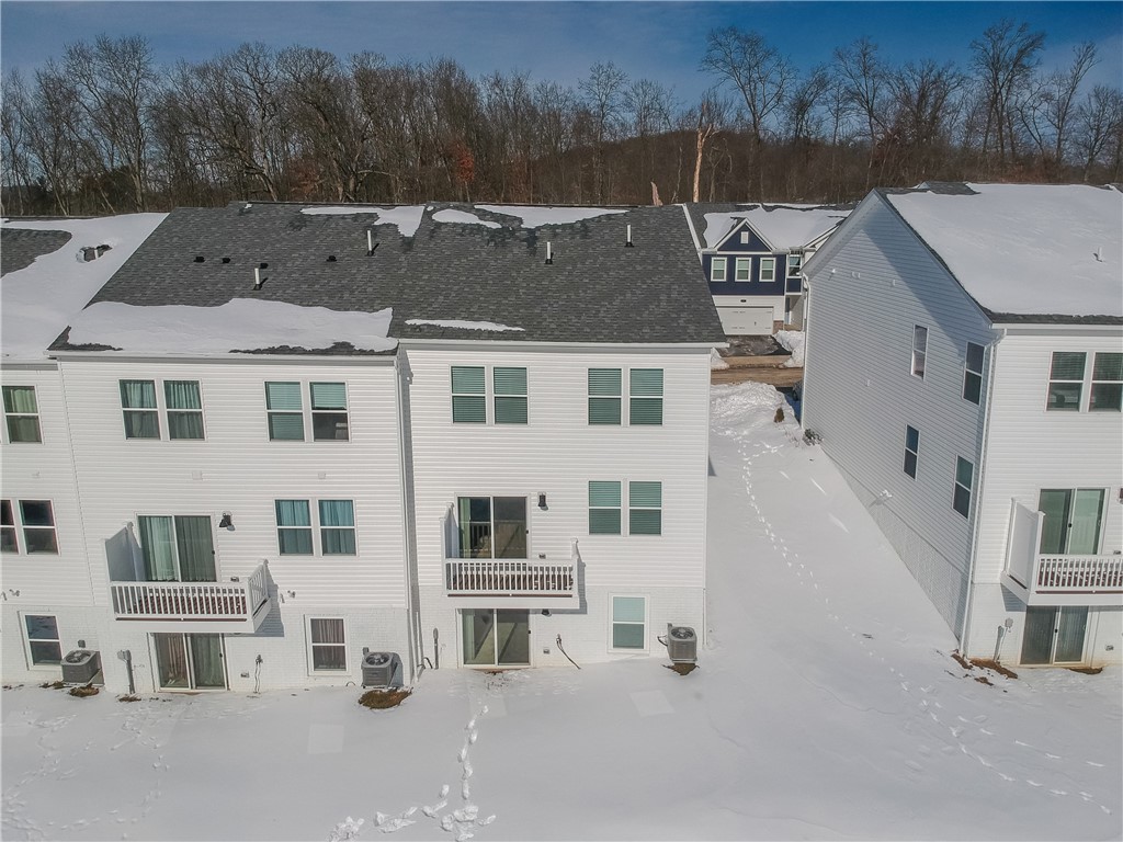 122 Scotland Ln