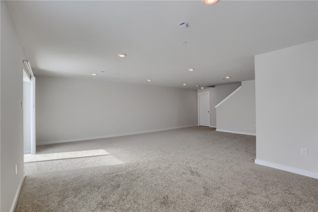 122 Scotland Ln