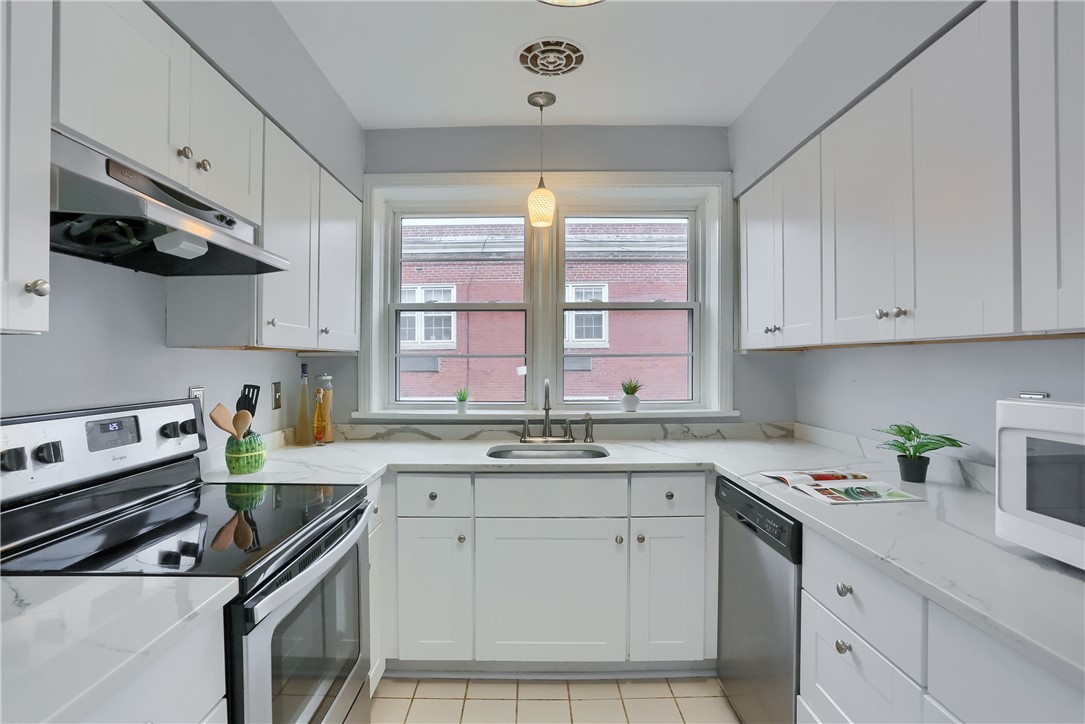 825 Morewood Ave G11