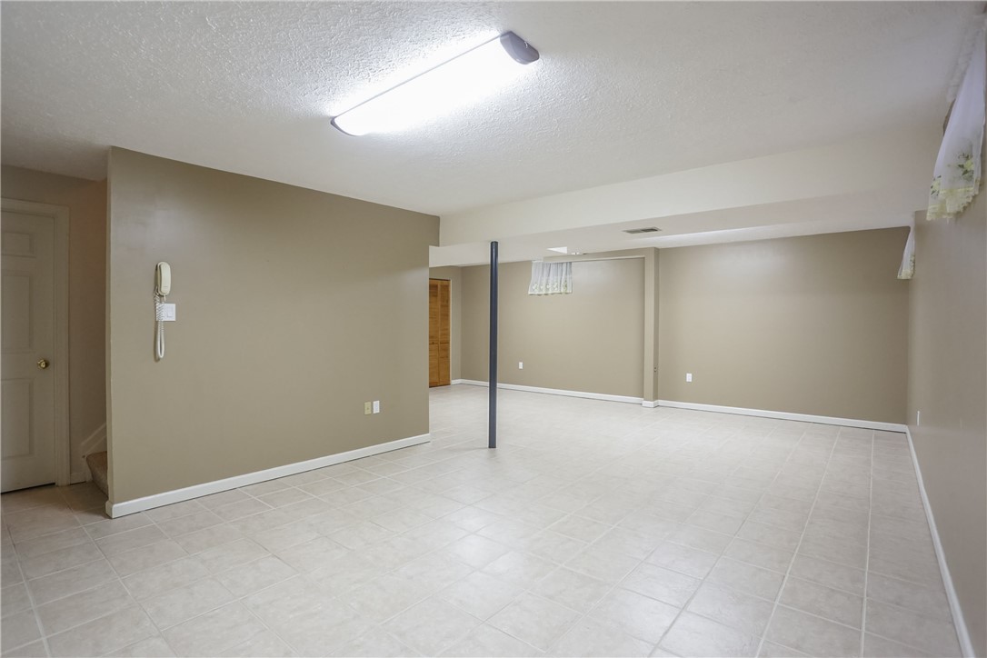 1616 Forest Ridge Dr