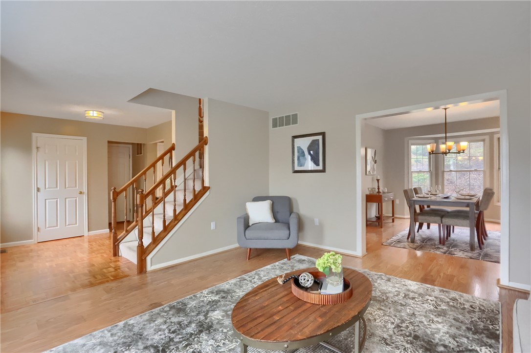 1616 Forest Ridge Dr