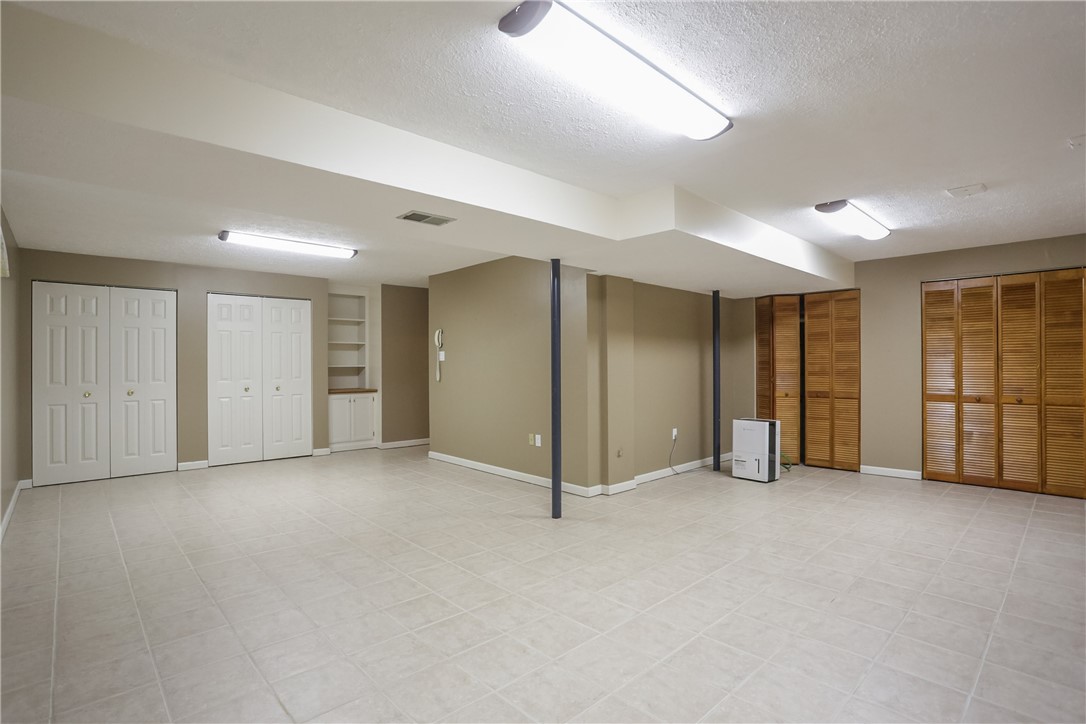 1616 Forest Ridge Dr