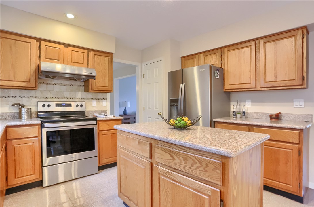 1616 Forest Ridge Dr