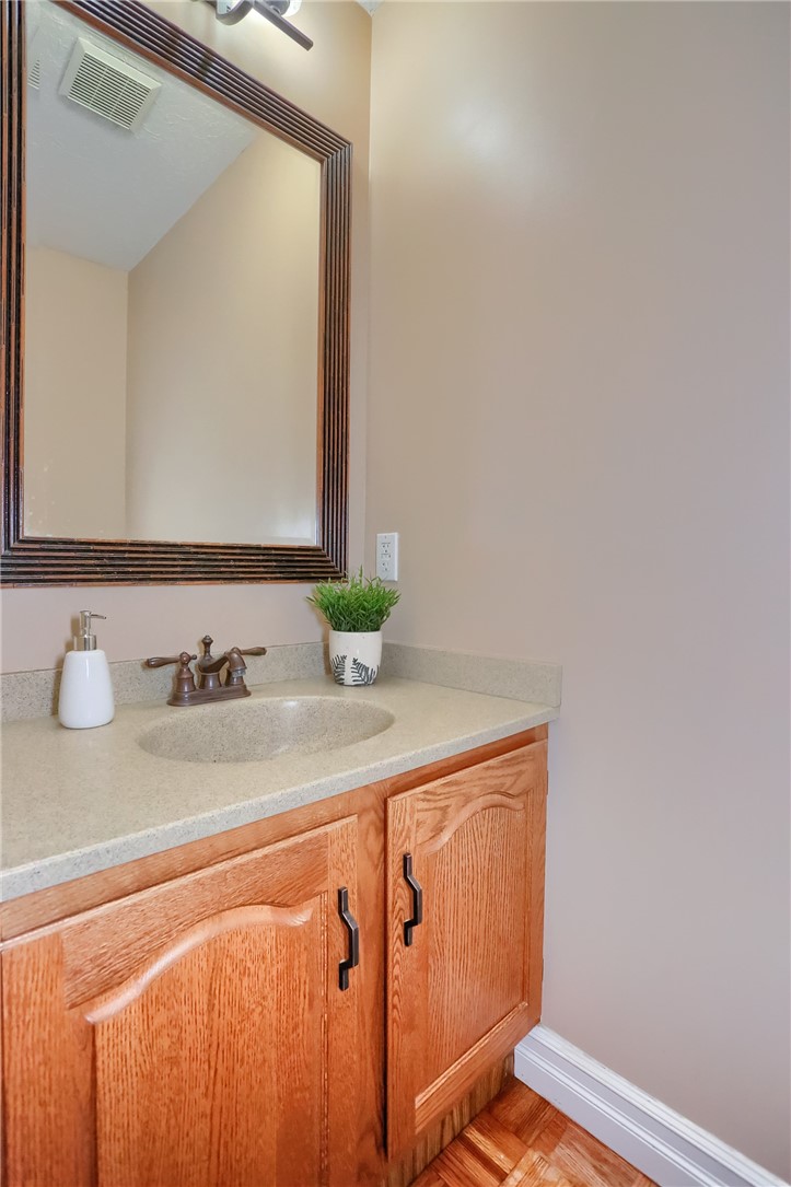 1616 Forest Ridge Dr